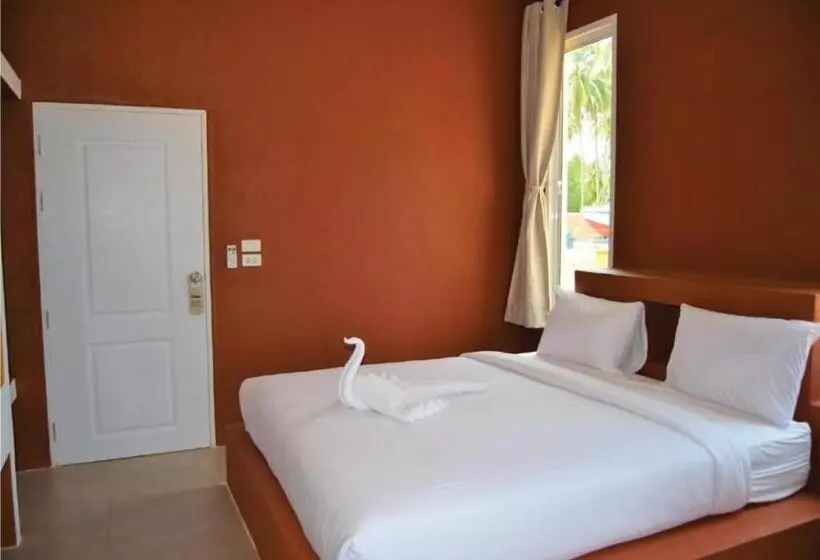 World Cat Beach & Resort เวิลด์แคท บีช แอนด์ รีสอร์ท