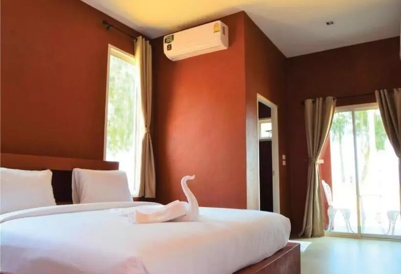 World Cat Beach & Resort เวิลด์แคท บีช แอนด์ รีสอร์ท