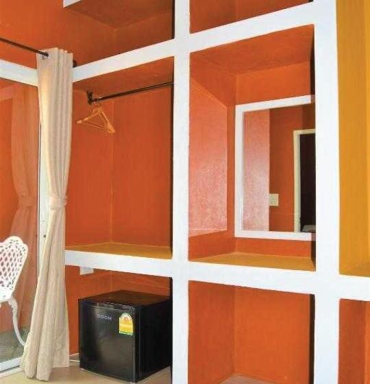 World Cat Beach & Resort เวิลด์แคท บีช แอนด์ รีสอร์ท