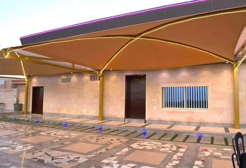 منتجع شاطئ العرب الرايس