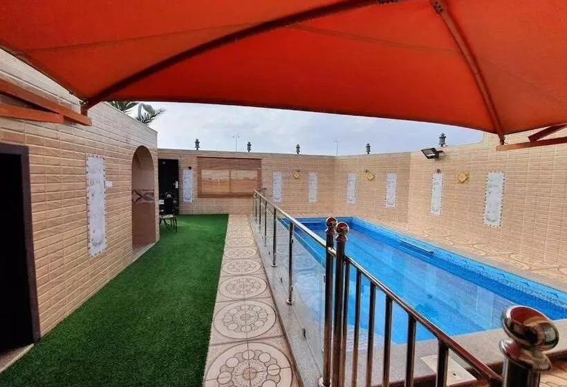 منتجع شاطئ العرب الرايس