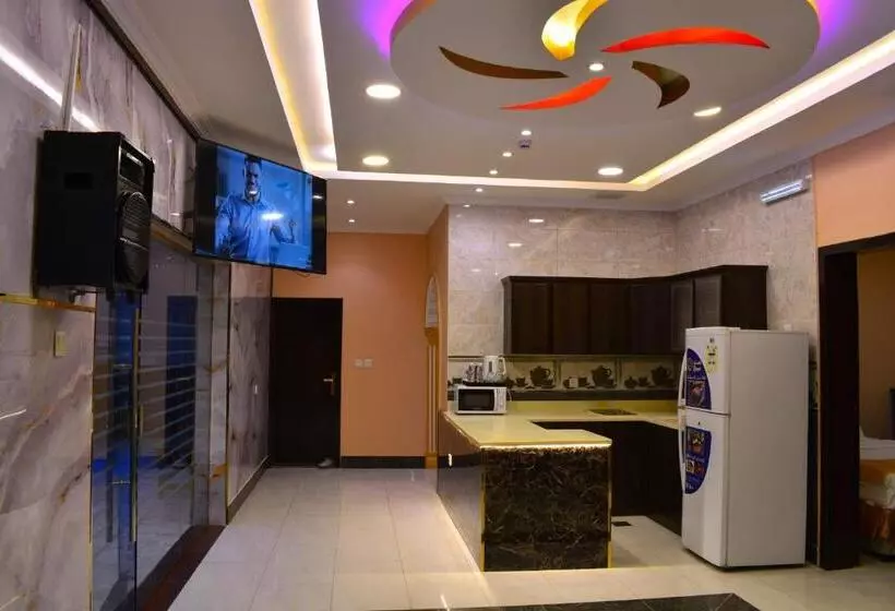 منتجع شاطئ العرب الرايس