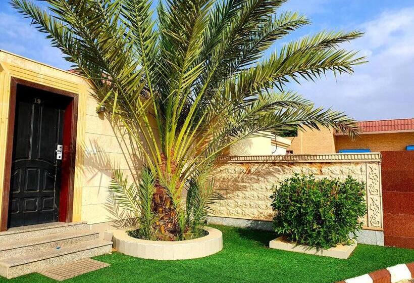 منتجع شاطئ العرب الرايس