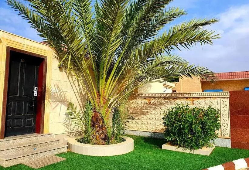 منتجع شاطئ العرب الرايس