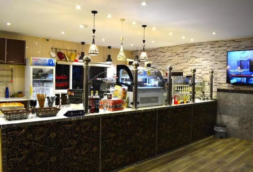 منتجع شاطئ العرب الرايس