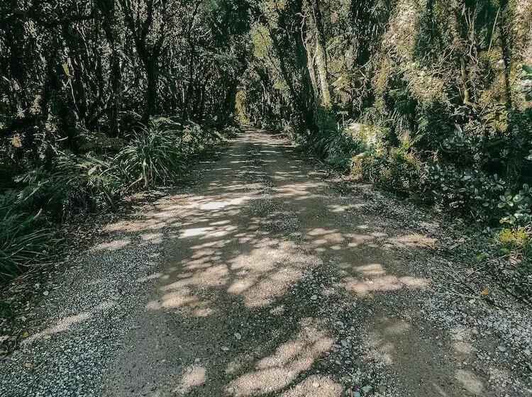 Retkeilymaja Lake Mahinapua