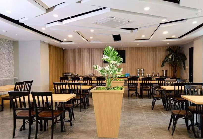 Arcadia Hotel Manado