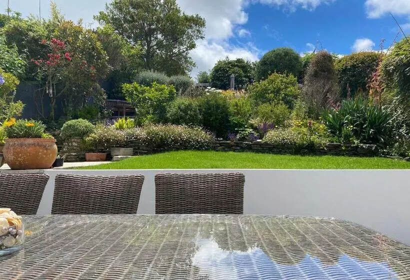 Aamiaismajoitus (B&B) An Mordros 15 Polkirt Heights