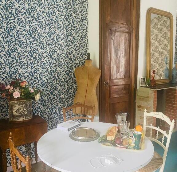 Bed and Breakfast Pixie Poï