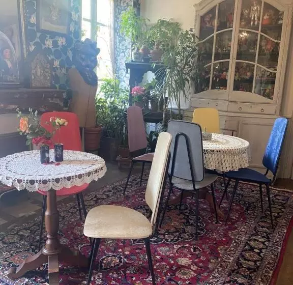 Bed & Breakfast Pixie Poï
