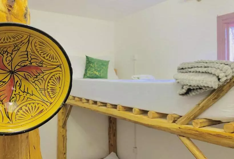 Aamiaismajoitus (B&B) Tizaou Guest House