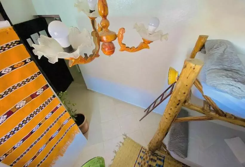 Aamiaismajoitus (B&B) Tizaou Guest House