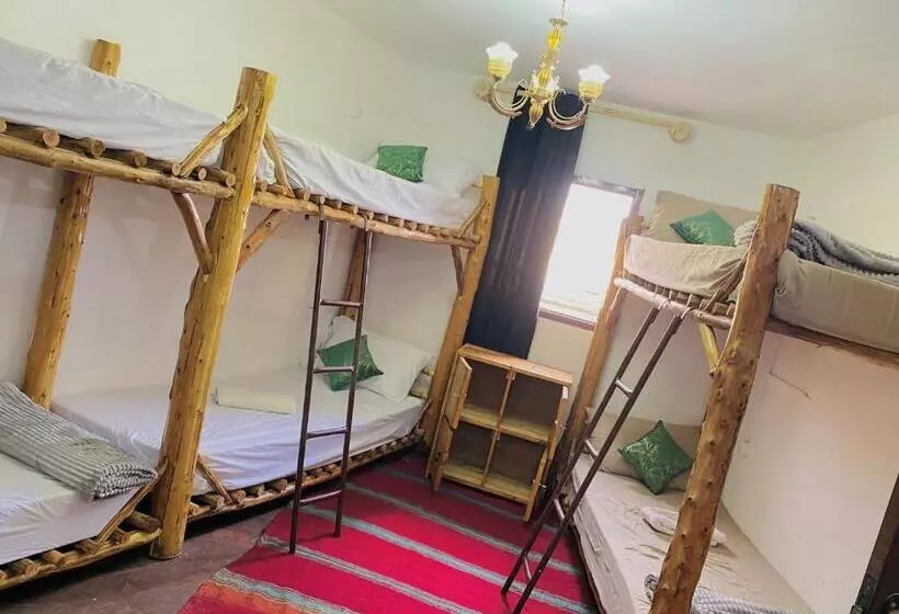 Aamiaismajoitus (B&B) Tizaou Guest House