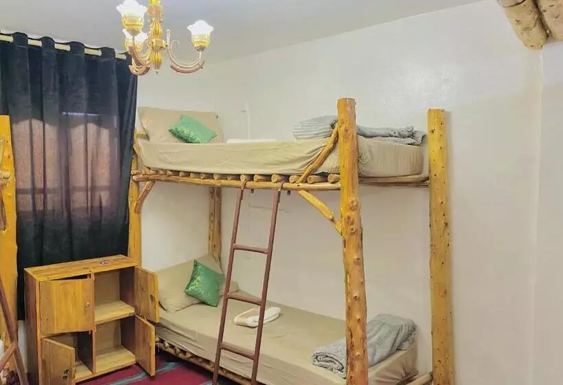 Aamiaismajoitus (B&B) Tizaou Guest House