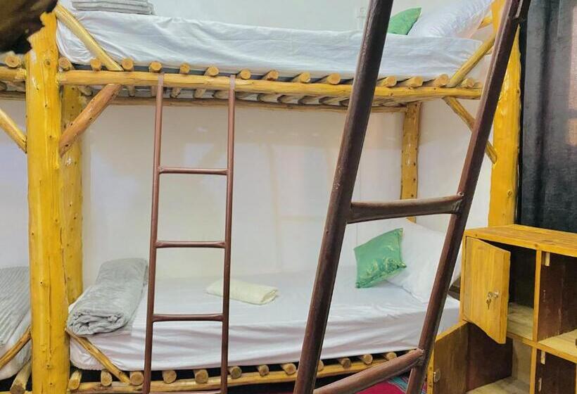 مبيت وإفطار Tizaou Guest House