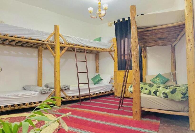 مبيت وإفطار Tizaou Guest House