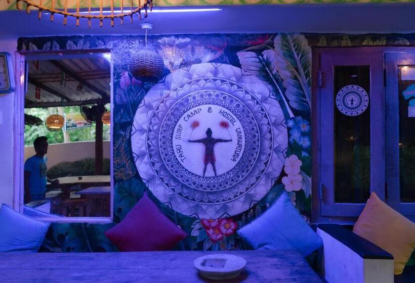 Hostel Tharu Surp Camp & Restaurant