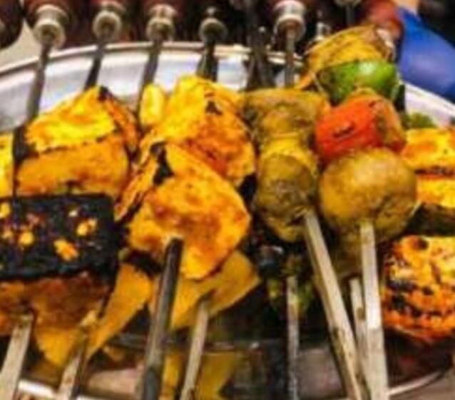 בית מלון כפרי Avk Inn