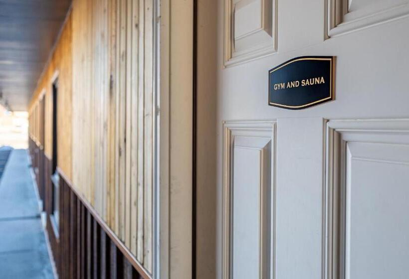 酒店 Copperhead Lodge