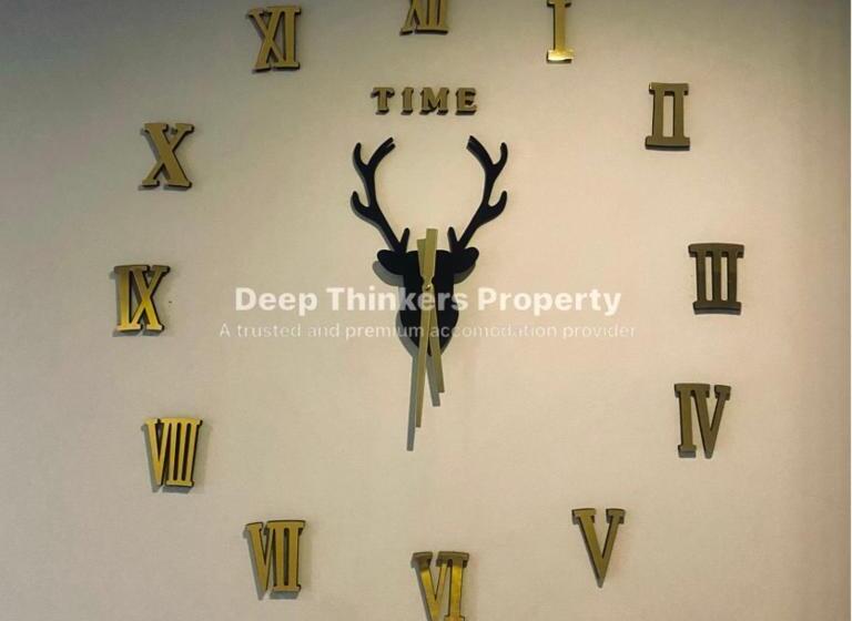 فندق Deep Thinkers Property