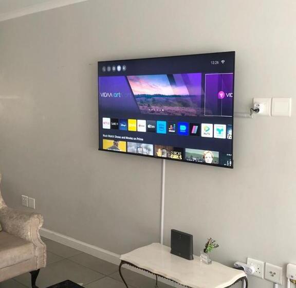 فندق Deep Thinkers Property