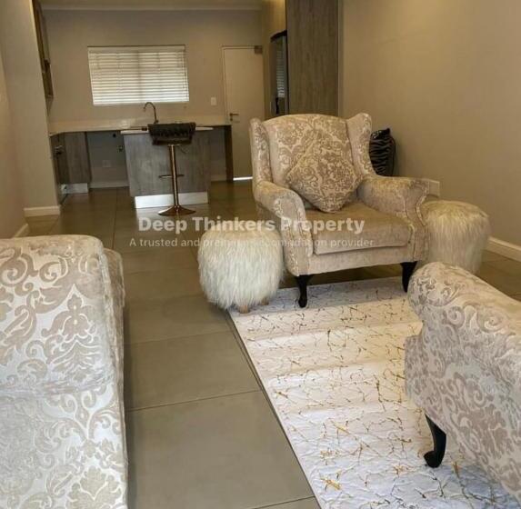 فندق Deep Thinkers Property