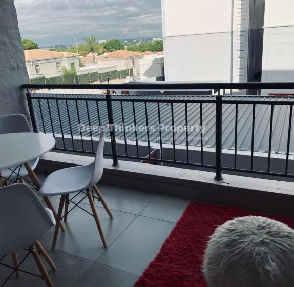 فندق Deep Thinkers Property