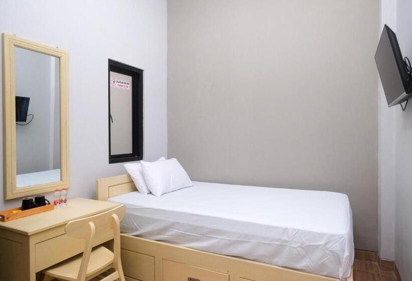 فندق Dr Living Syariah Solo Mitra Reddoorz