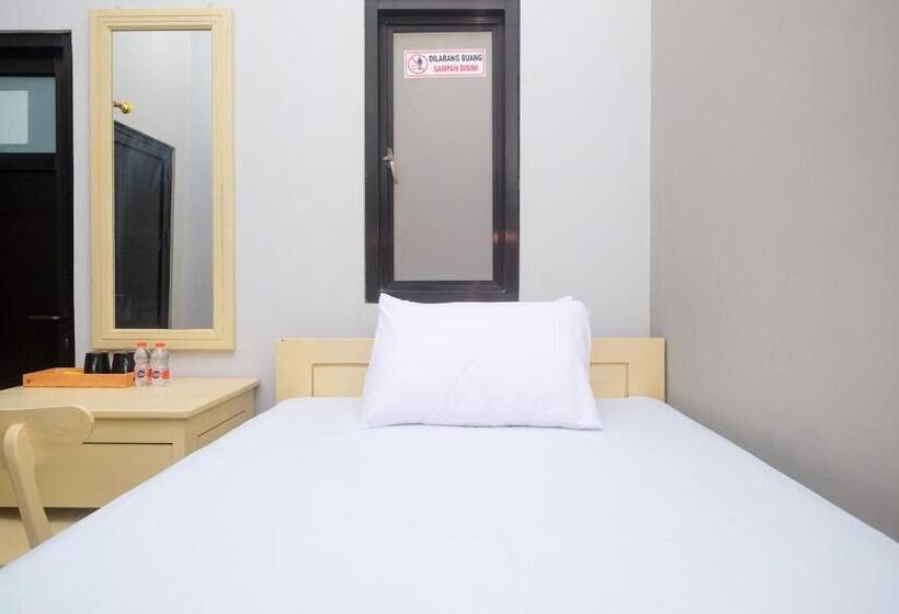 فندق Dr Living Syariah Solo Mitra Reddoorz