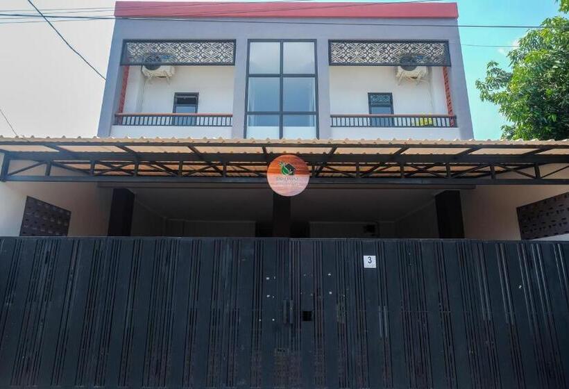 فندق Dr Living Syariah Solo Mitra Reddoorz