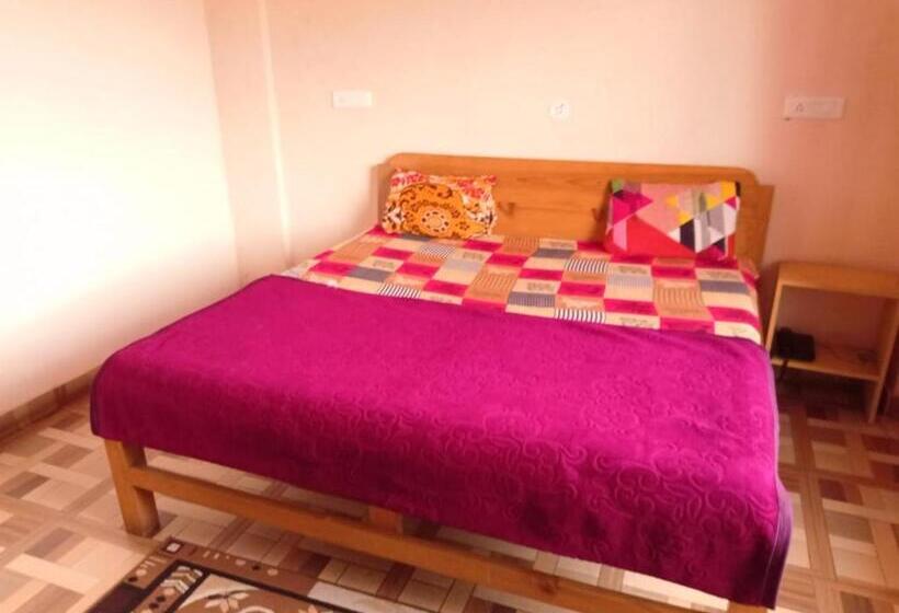 בית מלון כפרי Him Valley