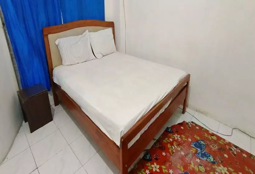 هتل Oyo 93122 Pondok Puti Sartika Syariah