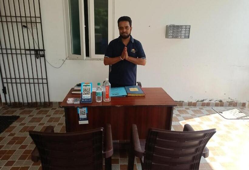 Hotel Royal Beach Service Apartment