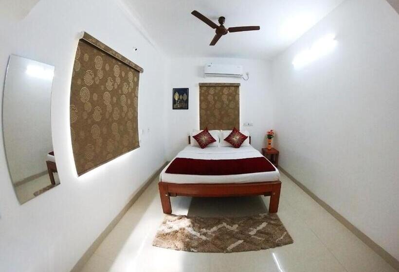 Hotel Royal Beach Service Apartment