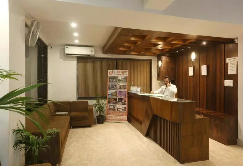 هتل Shoolin Suites By Delight Stay