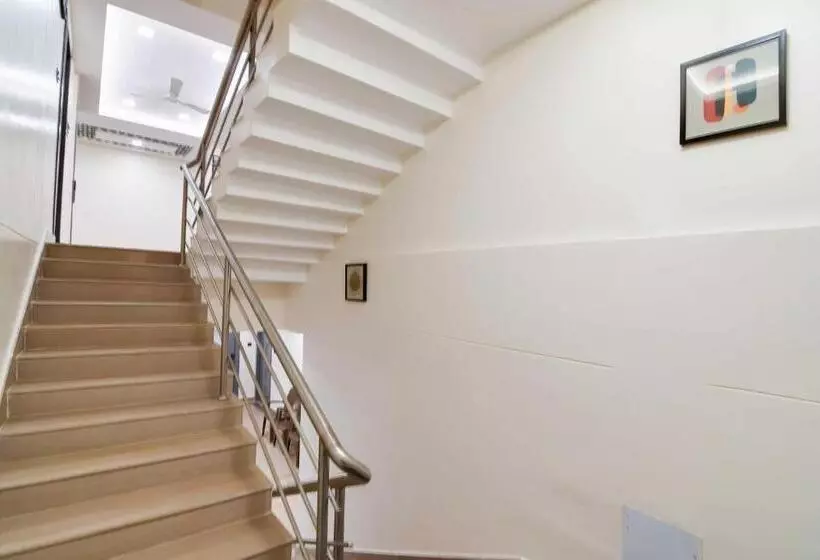 ホテル Super Townhouse Oak Sayhallo Ecstasy