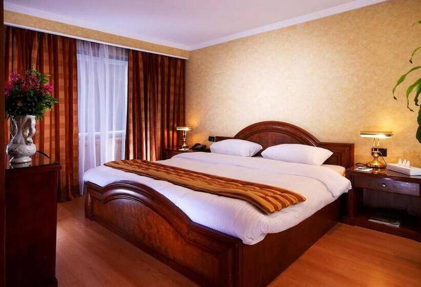 هتل Upper Sky Tours 5 Stars Nile Cruises Sailing From Luxor To Aswan Every Saturday & Monday For 4 Night