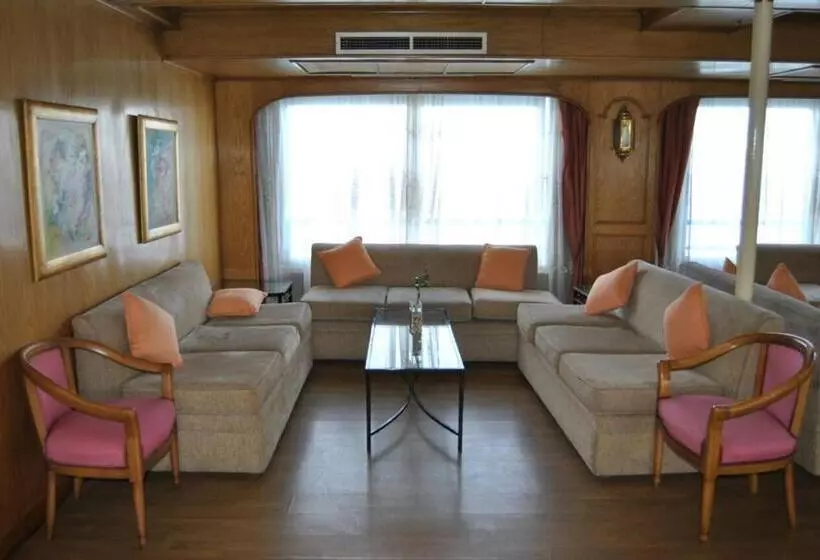هتل Upper Sky Tours 5 Stars Nile Cruises Sailing From Luxor To Aswan Every Saturday & Monday For 4 Night