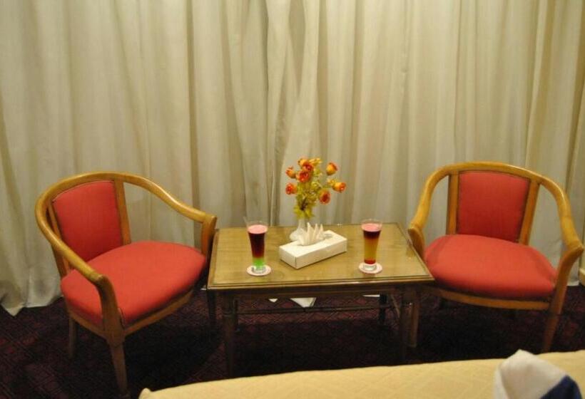 هتل Upper Sky Tours 5 Stars Nile Cruises Sailing From Luxor To Aswan Every Saturday & Monday For 4 Night