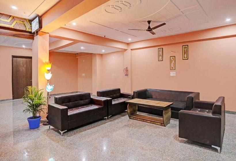 Oyo Flagship Hotel Umen