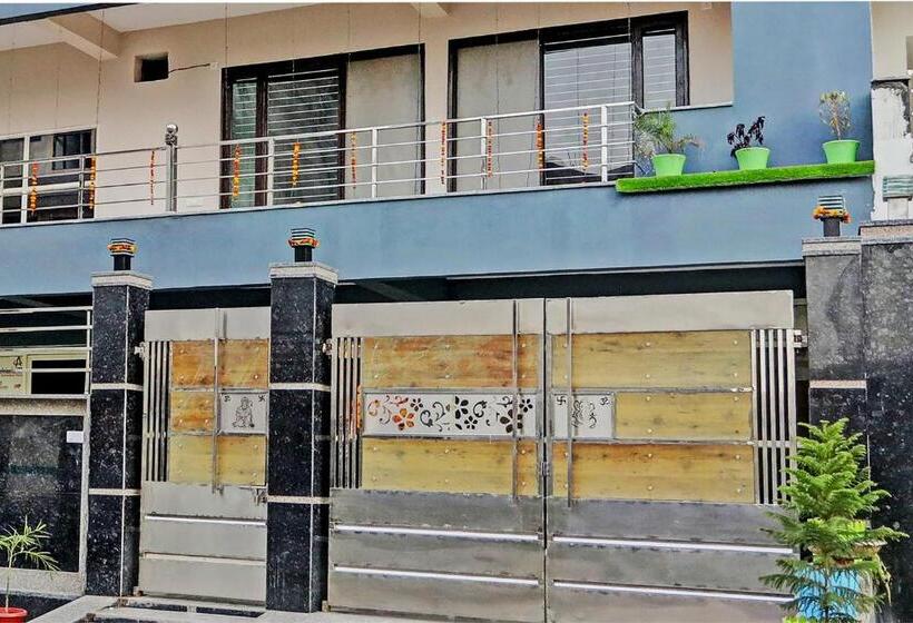 Oyo Flagship Hotel Umen