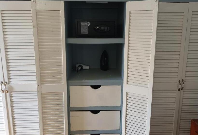 ペンション Elegant Suite