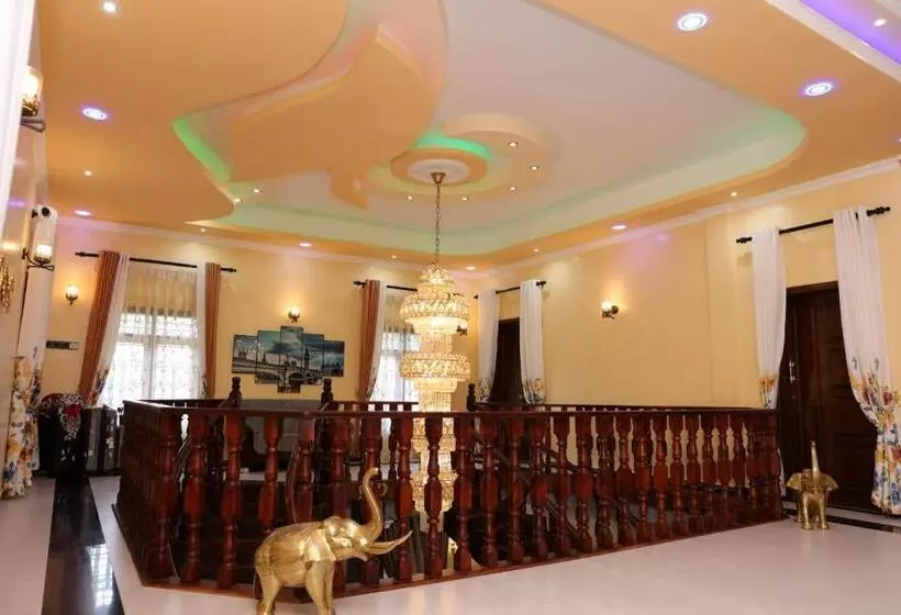ペンション Hajiz Palace