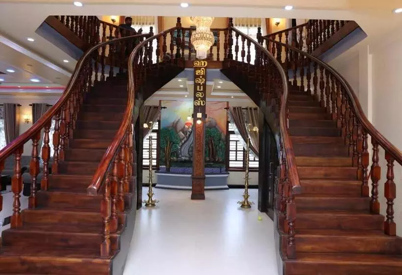 ペンション Hajiz Palace