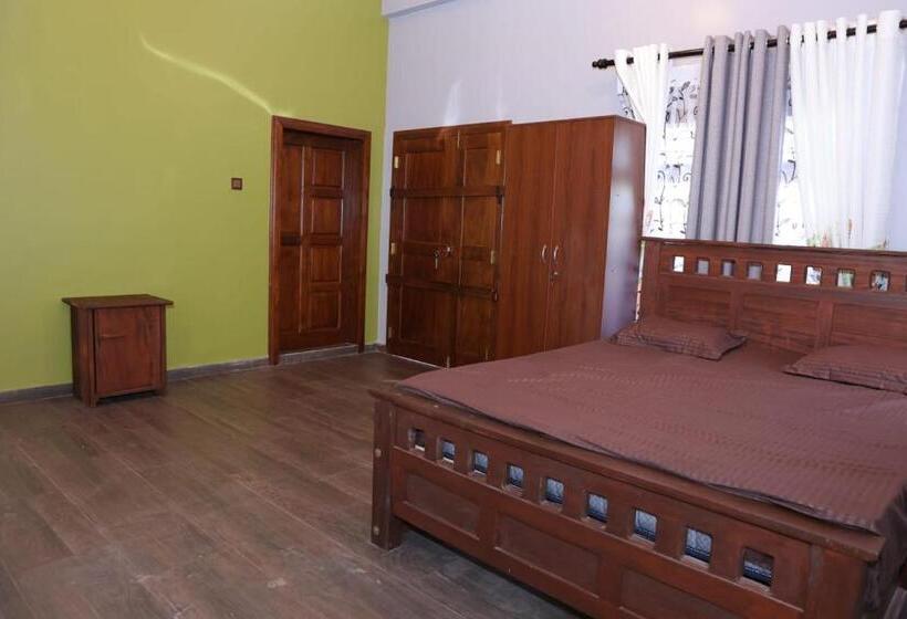 بنسيون Hajiz Palace