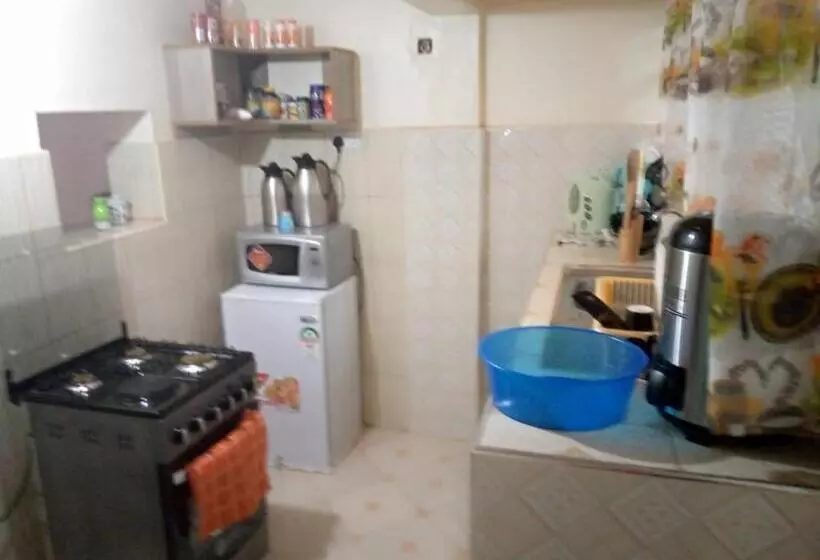 پانسیون Pelia Rose Guesthouse