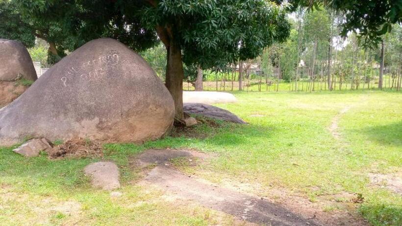 پانسیون Pelia Rose Guesthouse