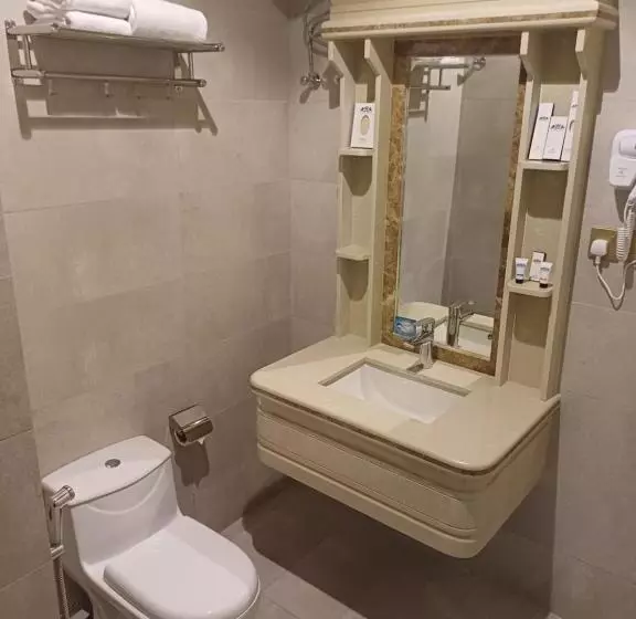 فندق الزوين   Alzuwain