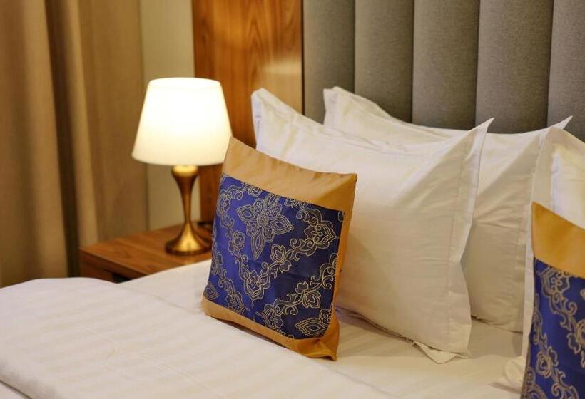 فندق الزوين   Alzuwain