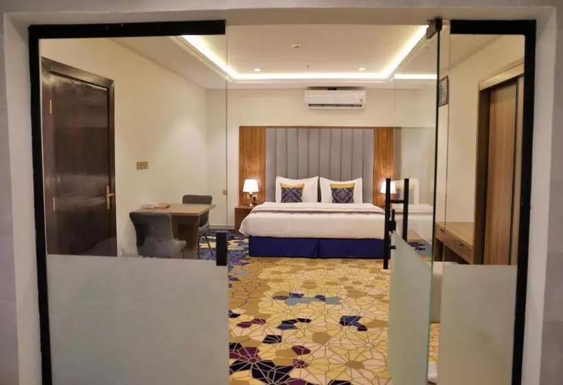 فندق الزوين   Alzuwain